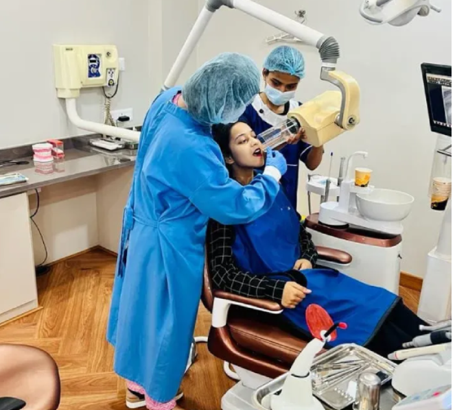 Best Dentist in Delhi | 32 Strong Dental Clinic – Expert Care & Advanced Treatment